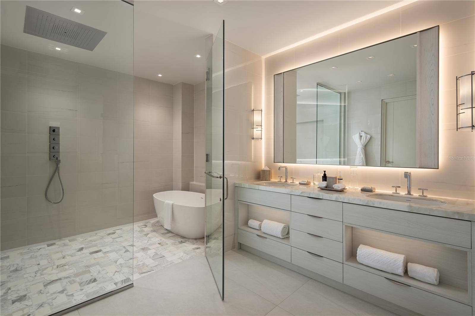 Ocean Drive PH FOUR SEASONS PRIVATE RESIDENCES, #4501, Rio Grande, PR 00745 Master Bathroom