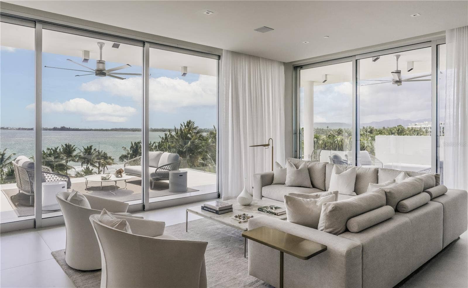 Ocean Drive PH FOUR SEASONS PRIVATE RESIDENCES, #4501, Rio Grande, PR 00745 Living Room