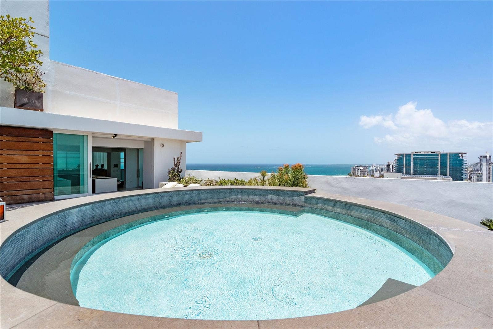 1052 ASHFORD AVENUE, #PH-18, San Juan, PR 00907 1052 ASHFORD AVENUE, #PH-18, San Juan, PR 00907