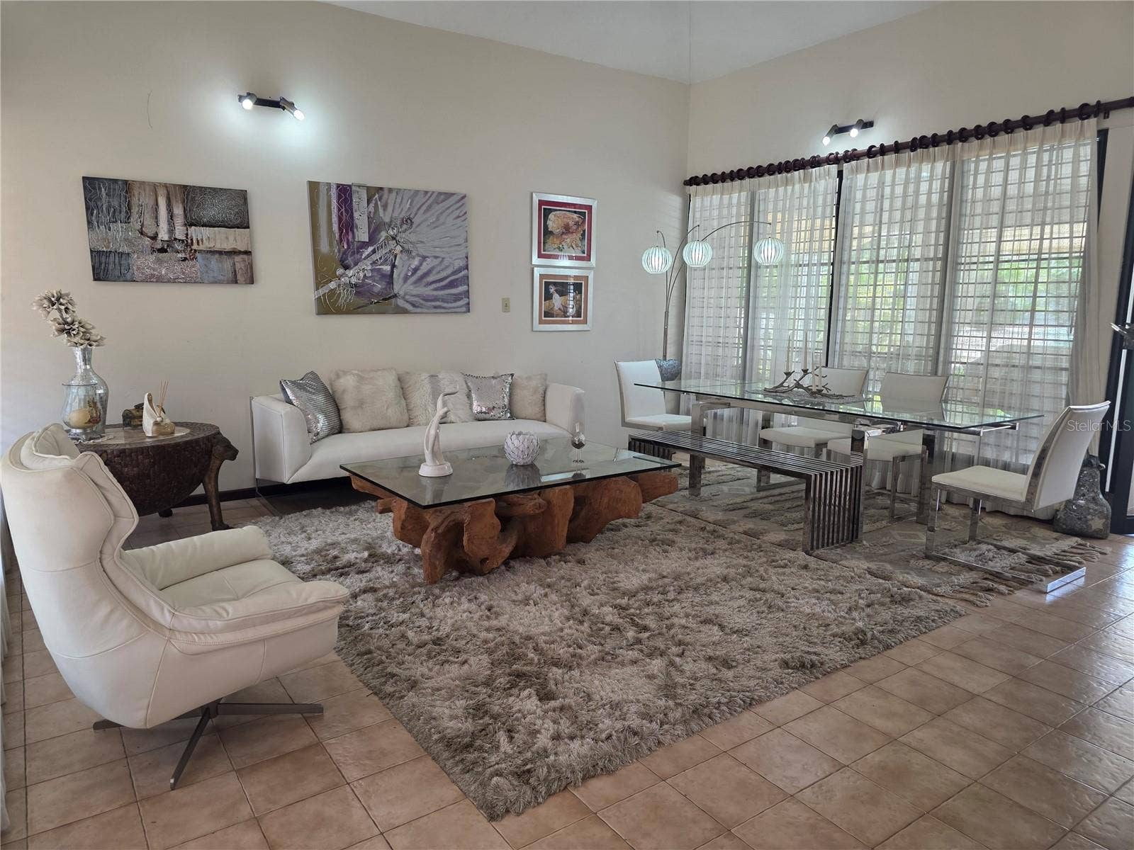 B8 DALI, Caguas, PR 00725 B8 DALI, Caguas, PR 00725