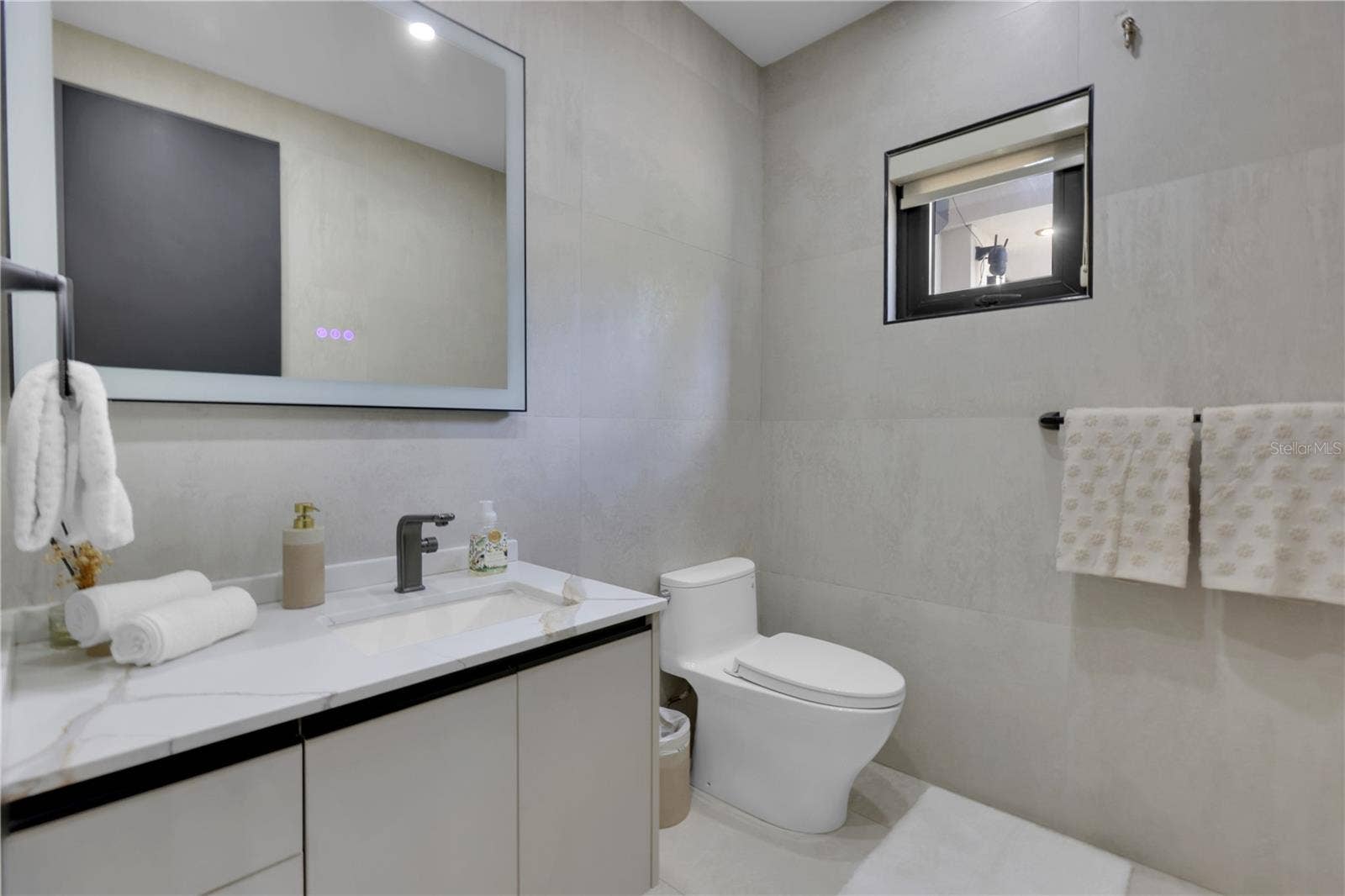 263 DORADO BEACH EAST, Dorado, PR 00646 Full Bathroom in Bedroom #01