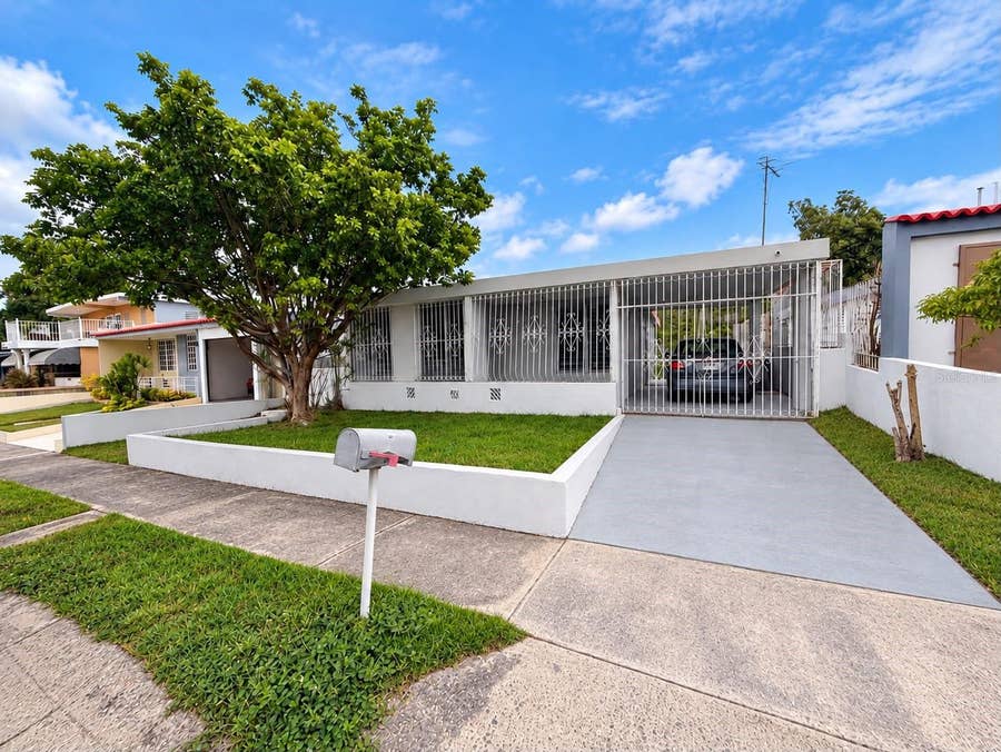 Property photo for CALLE 35 URB JARDINES DEL CARIBE LL36, Ponce, PR
