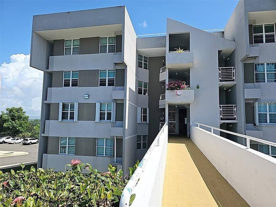 Property photo for EDIF F APTO 4205 CON. BALCONES DE MONTE REAL, Carolina, PR