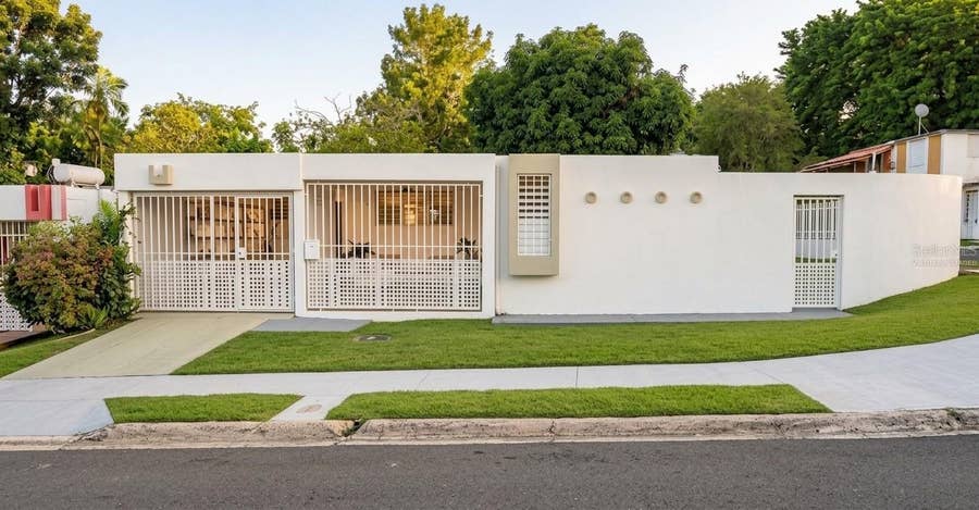 Property photo for F-1 CALLE 7 URB EL CORTIJO, Bayamon, PR