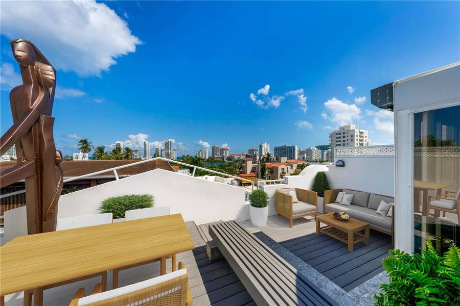 Property photo for 552 WAYMOUTH STREET, #C, San Juan, PR