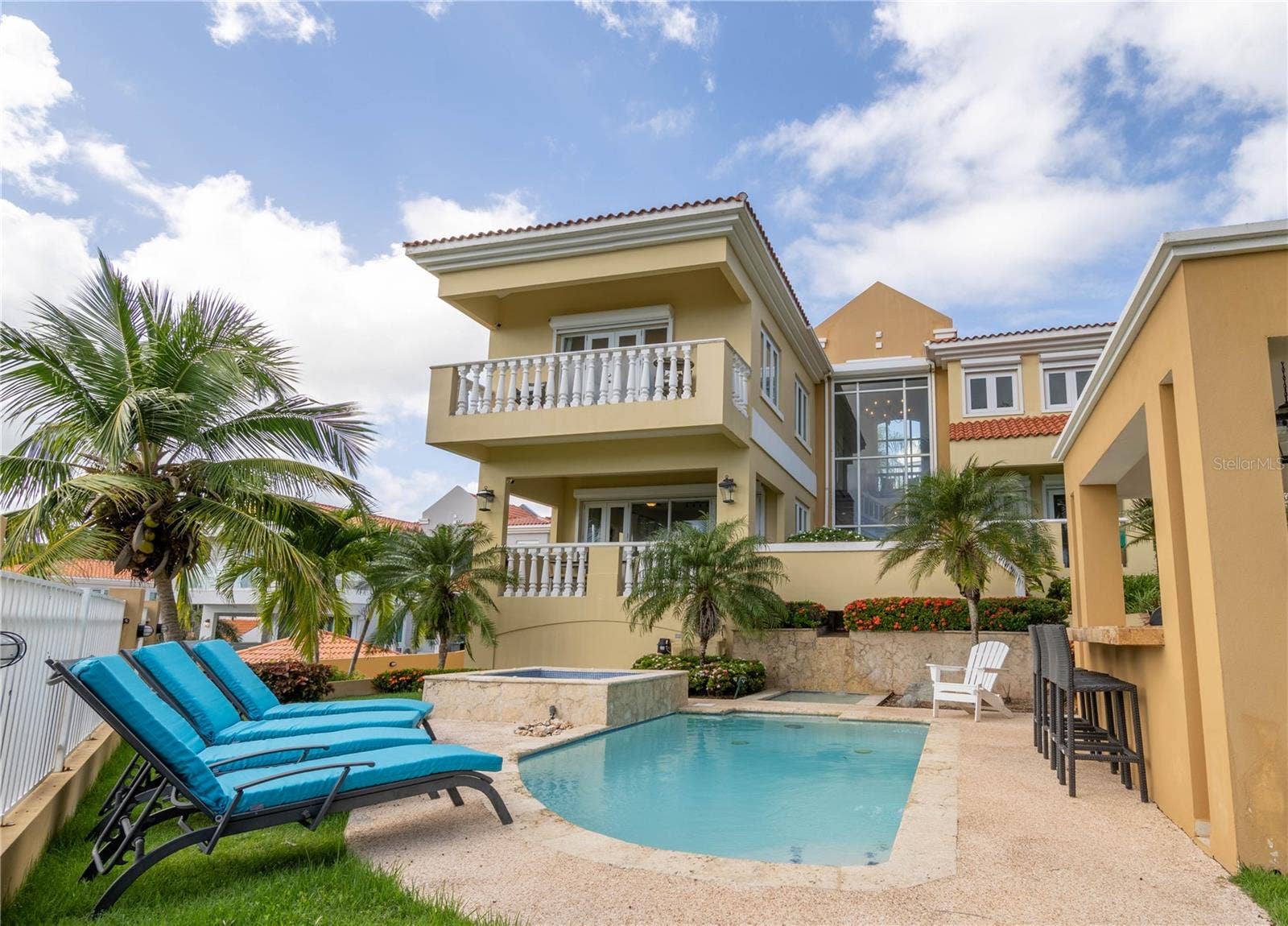 53 SHELL CASTLE, Humacao, PR 00791 53 SHELL CASTLE, Humacao, PR 00791