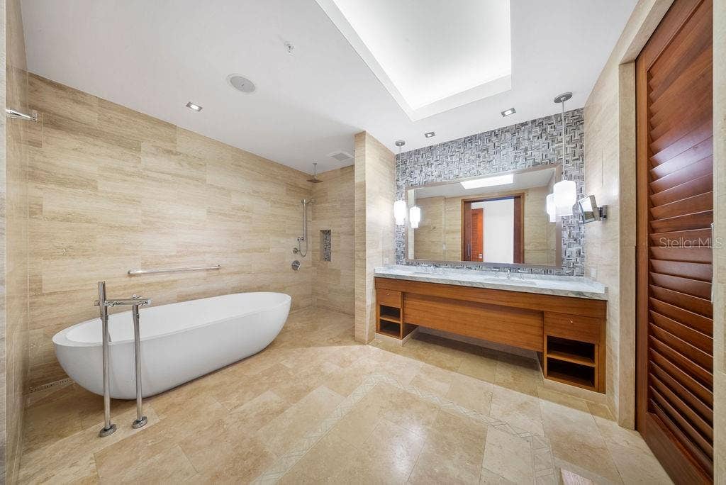 200 Dorado Beach Dr. WEST BEACH RESIDENCES, #3141-3142, Dorado, PR 00646 200 Dorado Beach Dr. WEST BEACH RESIDENCES, #3141-3142, Dorado, PR 00646