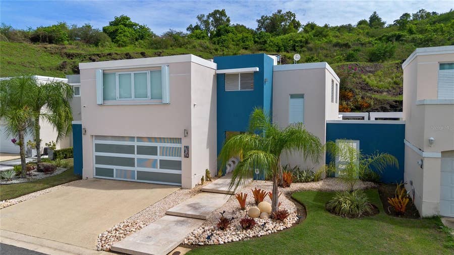 Property photo for Calle Sendero-65.89425830 URB. LAS HACIENDAS, Canovanas, PR