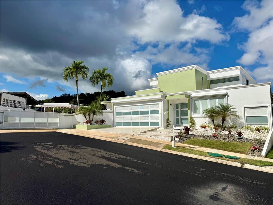 Property photo for MANSIONES REALES FELIPE PRIMERO, #E1, Guaynabo, PR