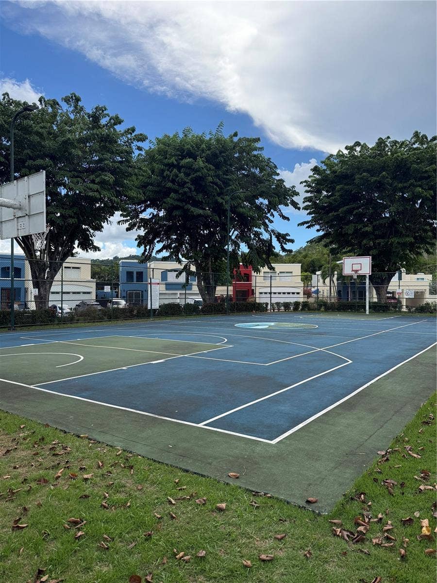 Urb. Los Prados YAGRUMO, #B7, Caguas, PR 00727