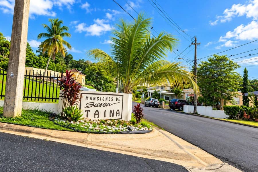 Property photo for Calle 4 URB. SIERRA TAÍNA, CALLE 4 19-A, BAYAMÓN, Bayamon, PR