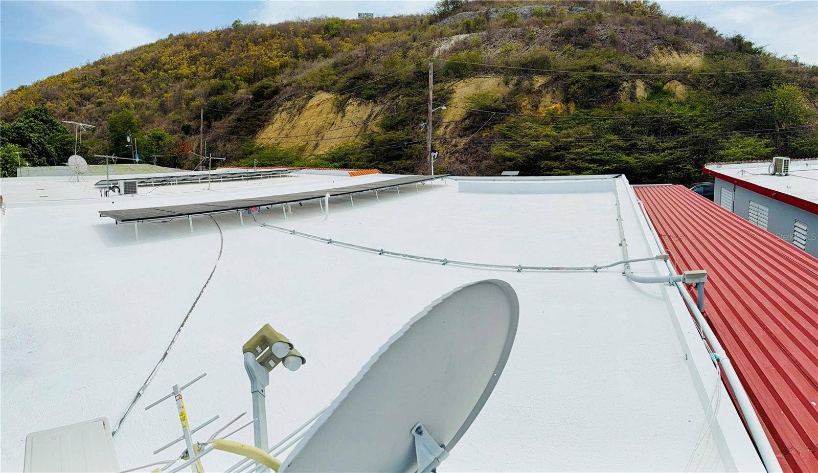 Roof sealed