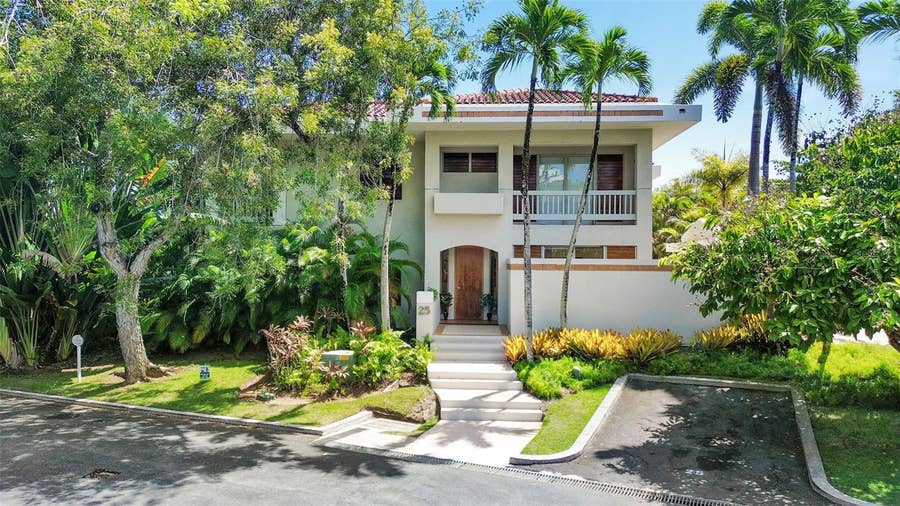 Property photo for 25 FAIRWAYS, #25, Dorado, PR