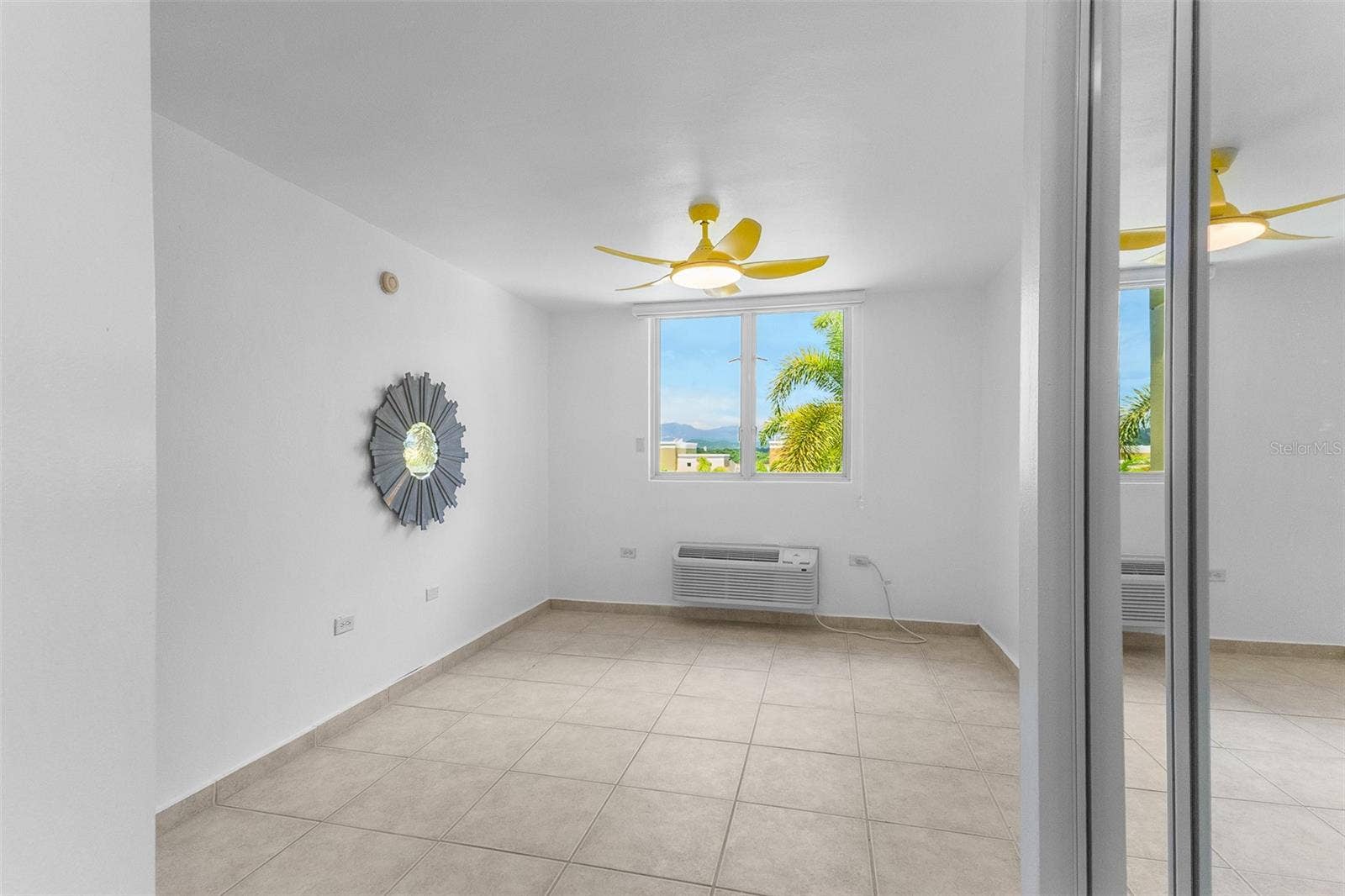 90 CANDELERO DR, #32, Humacao, PR 00791