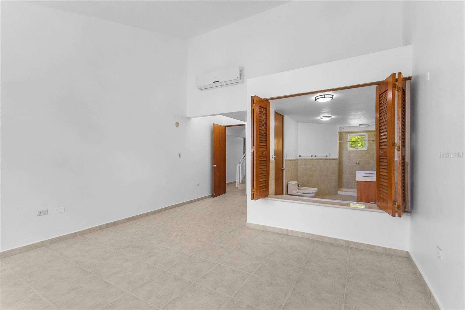 90 CANDELERO DR, #32, Humacao, PR 00791