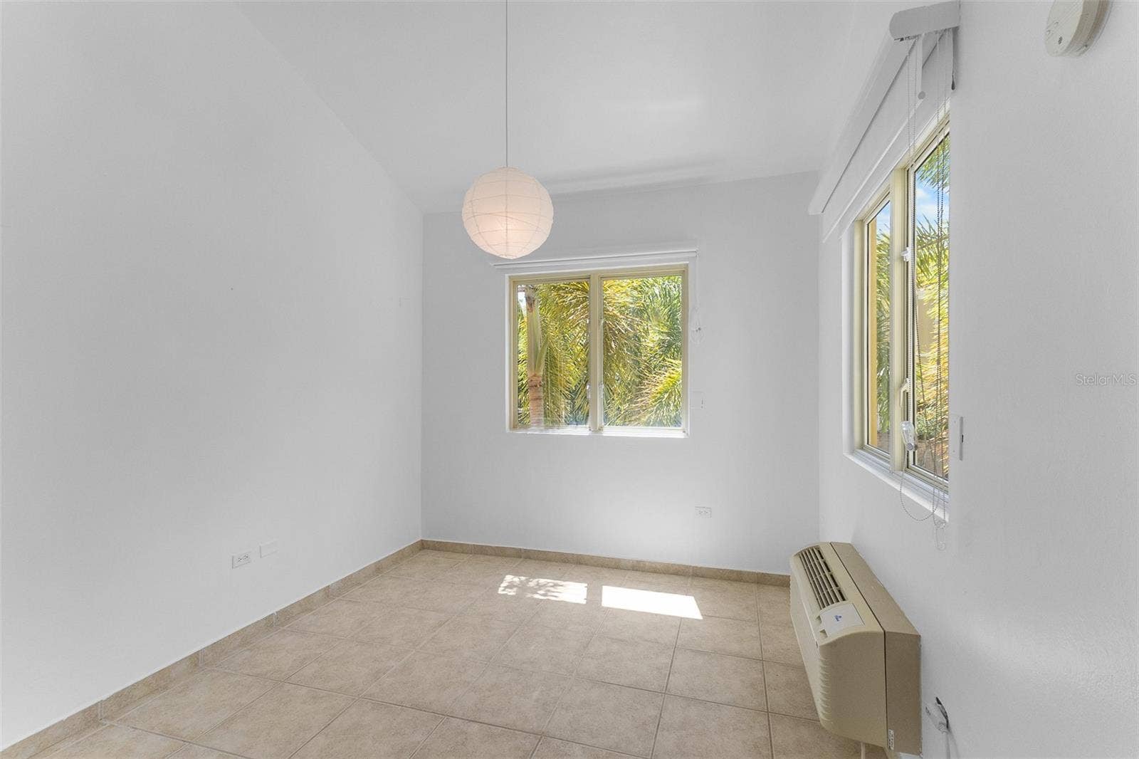 90 CANDELERO DR, #32, Humacao, PR 00791
