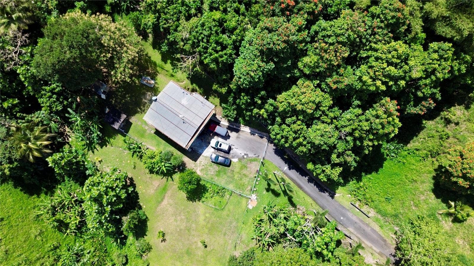 Bo Collores CARR#936  KM 1.0, Solar #1, Las Piedras, PR 00771