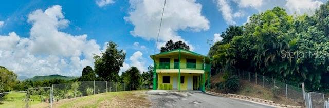 Bo Collores CARR#936  KM 1.0, Solar #1, Las Piedras, PR 00771