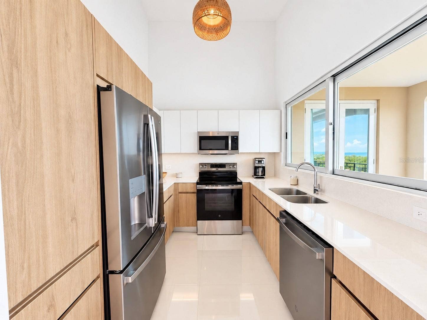 10 10, #PH, Rio Grande, PR 00745