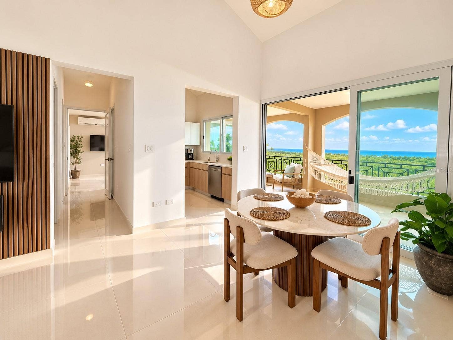 10 10, #PH, Rio Grande, PR 00745