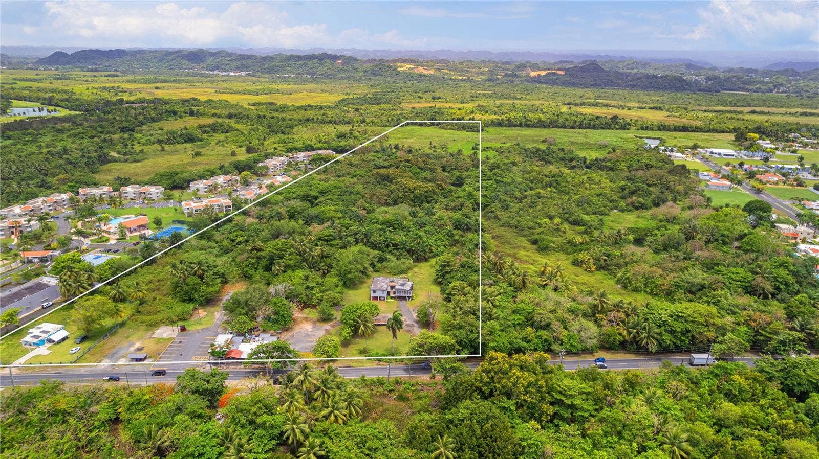 KM 13 PR-693, Dorado, PR 00646 KM 13 PR-693, Dorado, PR 00646
