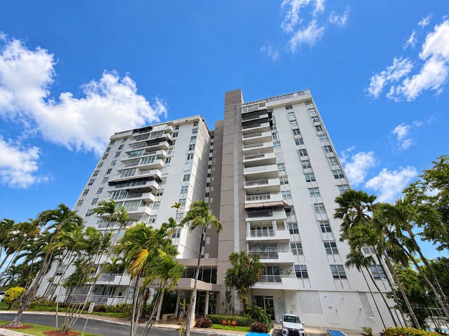 Property photo for Torrimar Plaza 4, #4, Guaynabo, PR