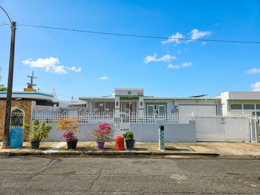 Property photo for 851 URB. VISTAMAR, Carolina, PR