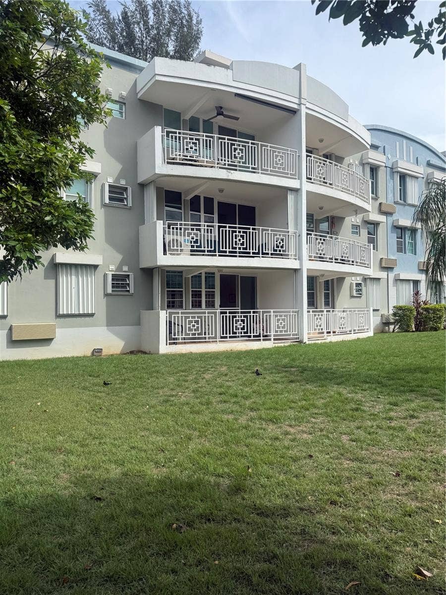 II LOS PARILLAS, #3301, Loiza, PR 00772