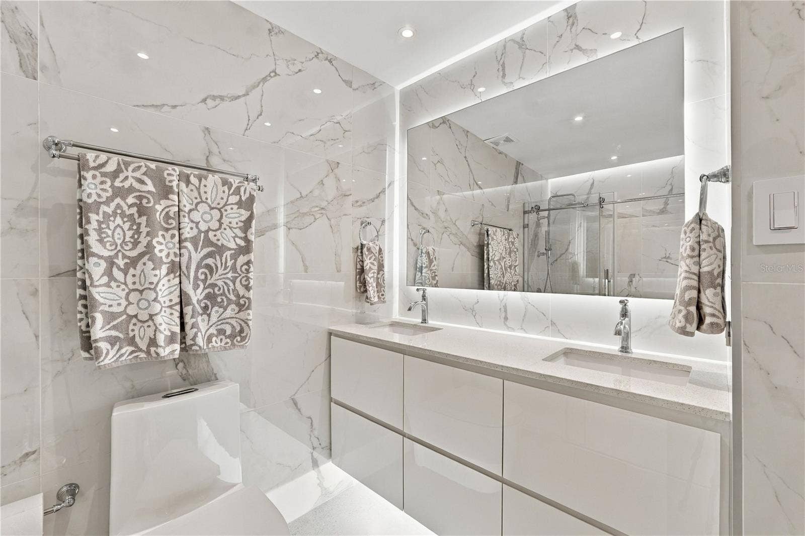 Double sink