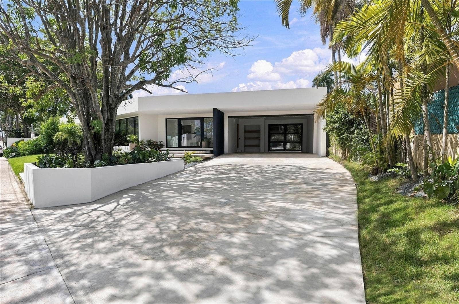 K-16 GARDEN HILLS NORTH, Guaynabo, PR 00966 K-16 GARDEN HILLS NORTH, Guaynabo, PR 00966