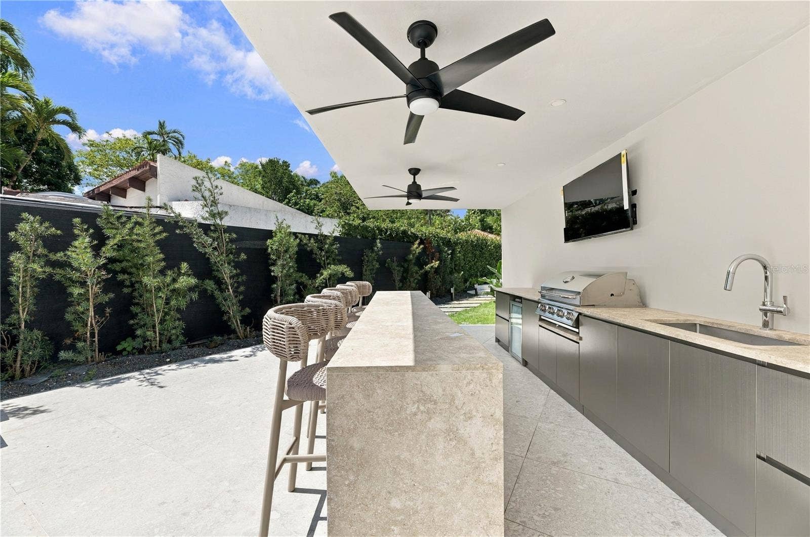 K-16 GARDEN HILLS NORTH, Guaynabo, PR 00966 K-16 GARDEN HILLS NORTH, Guaynabo, PR 00966
