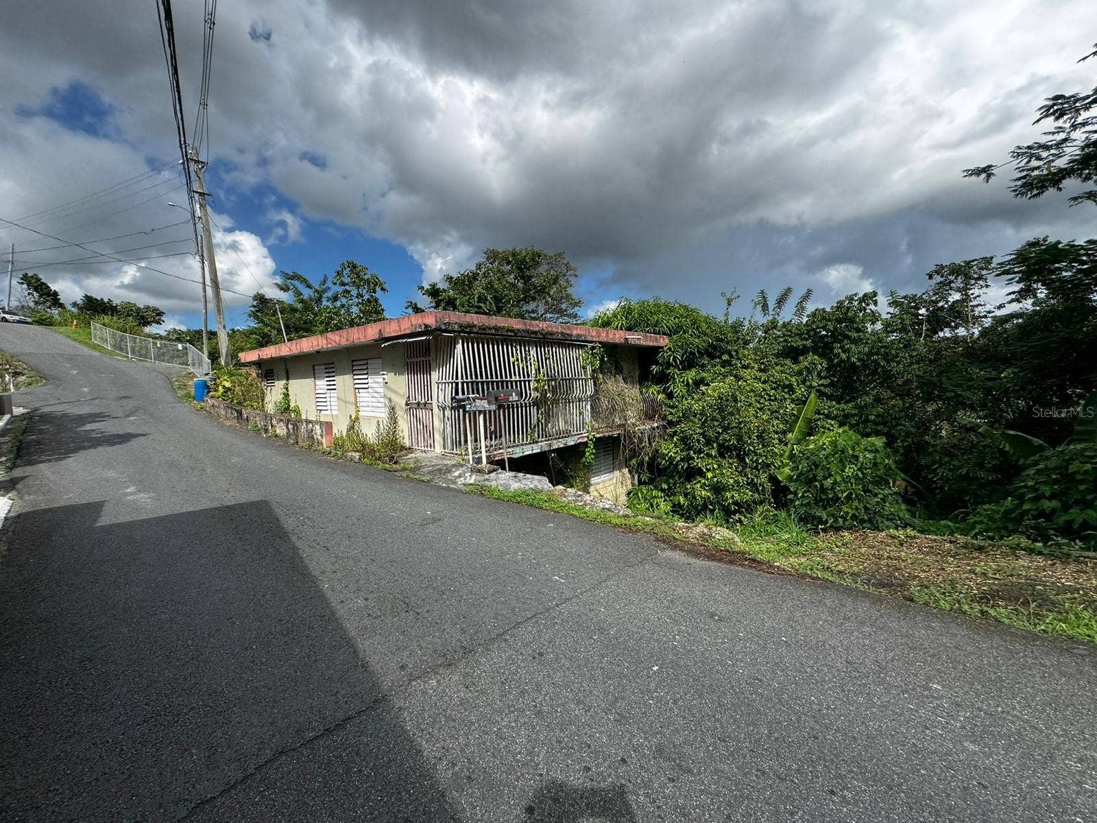 PR. 813 Km 2.1 BO. NUEVO, Naranjito, PR 00719 PR. 813 Km 2.1 BO. NUEVO, Naranjito, PR 00719