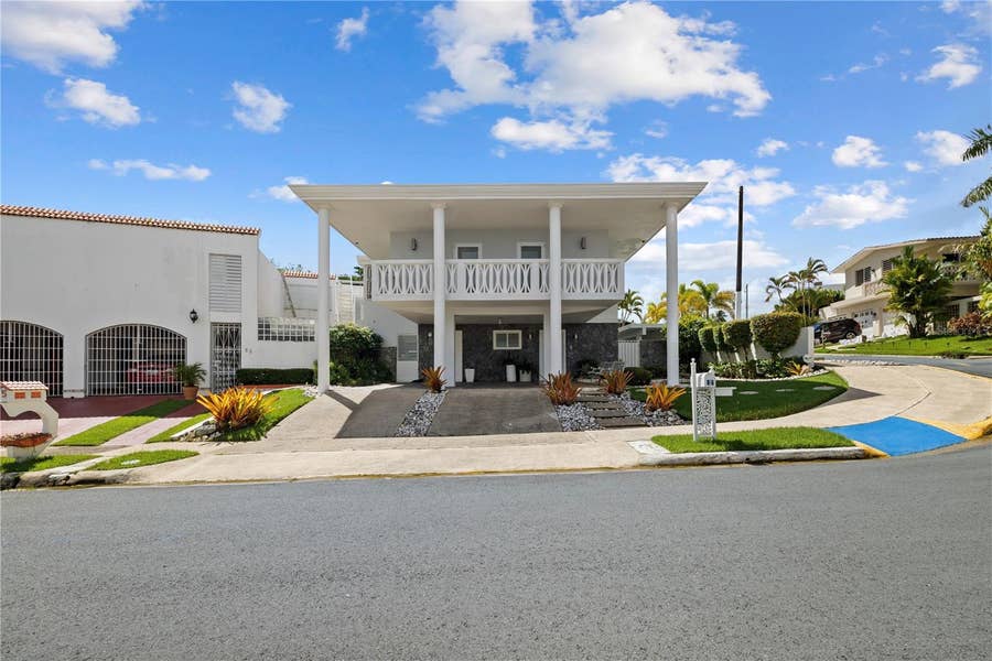 Property photo for B-6 CALLE ARROYO URB EL REMANSO, San Juan, PR