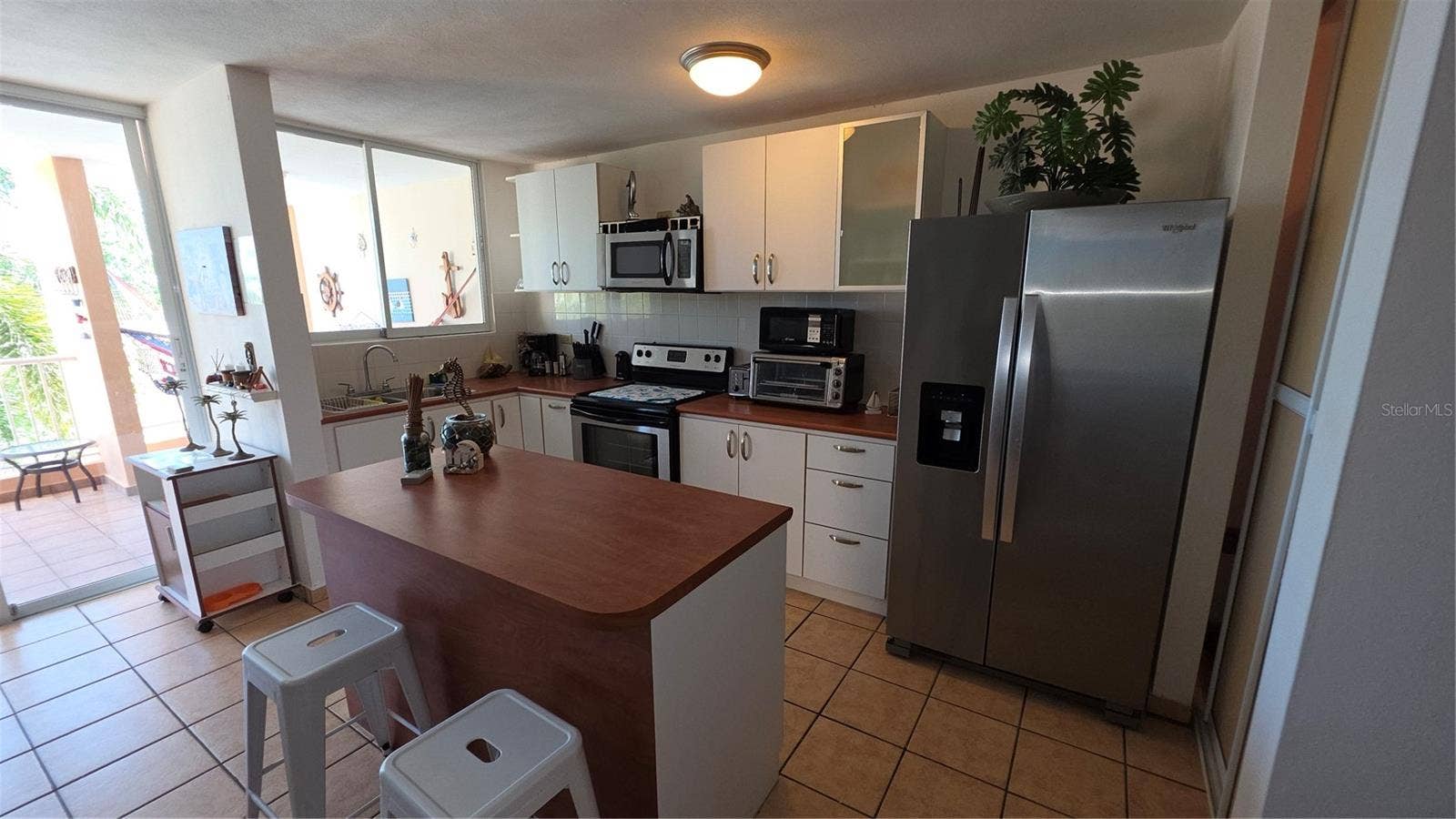 COND. PUERTO SALINAS, #D-702, Cabo Rojo, PR 00623