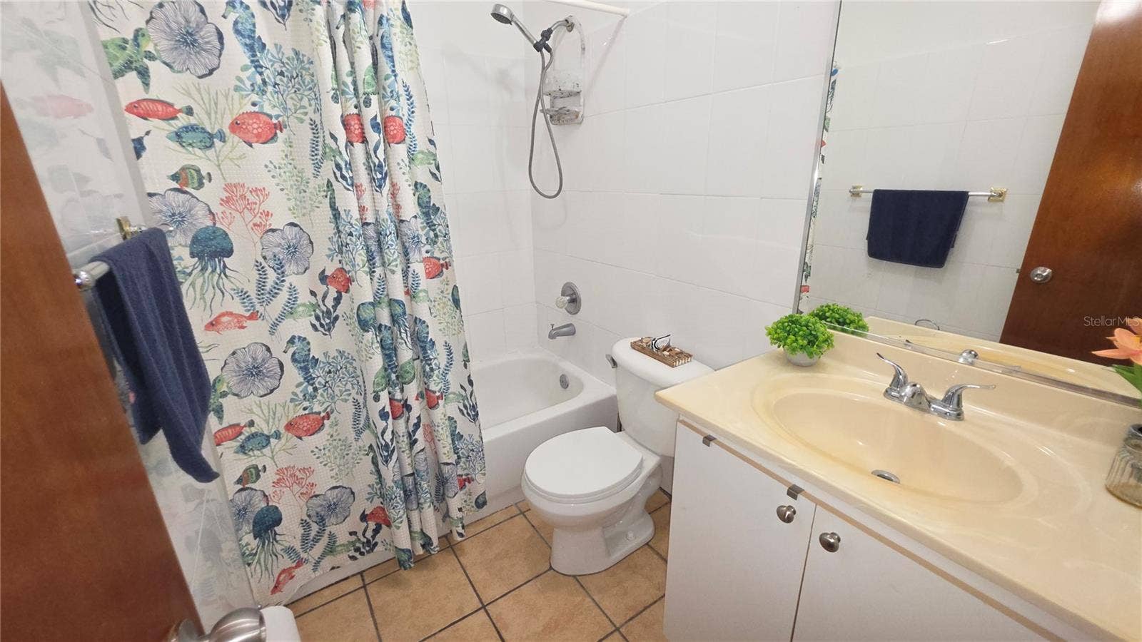 COND. PUERTO SALINAS, #D-702, Cabo Rojo, PR 00623