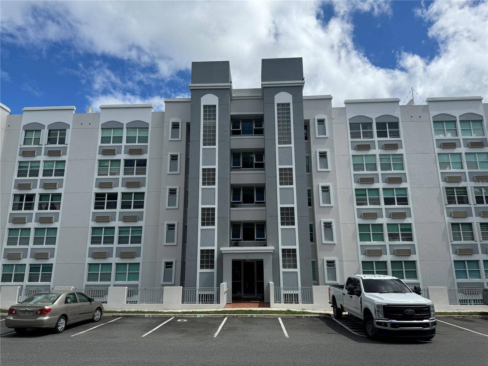 1512 Cond. Buena Vista 450 CARR#844, #1512, San Juan, PR 00926 1512 Cond. Buena Vista 450 CARR#844, #1512, San Juan, PR 00926