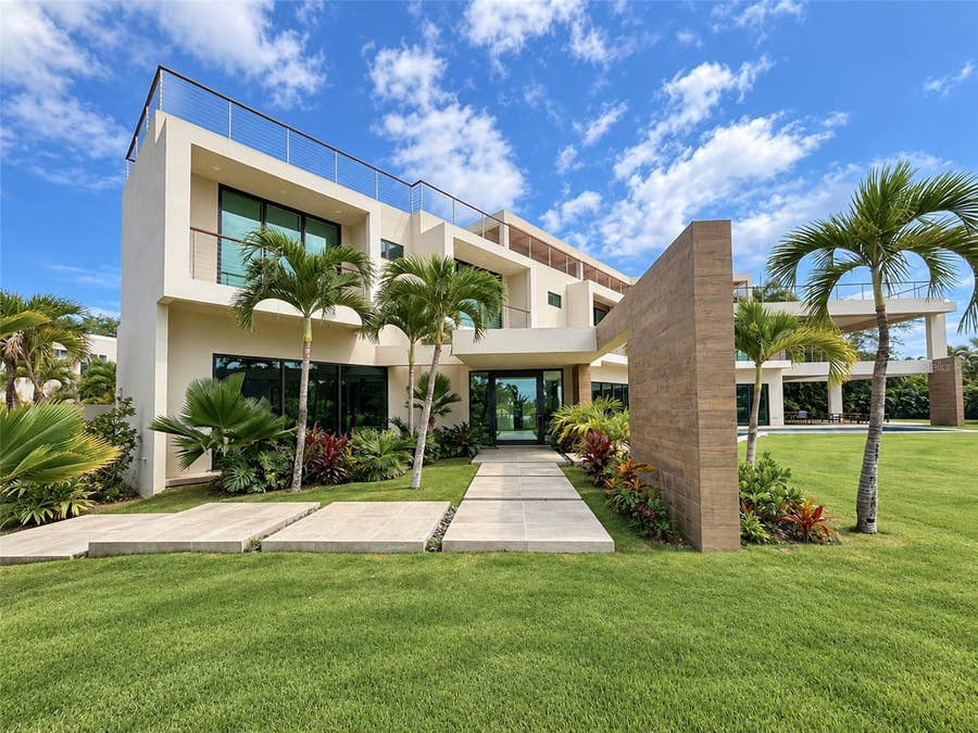 Property photo for 24 LAUREN LN DORADO COUNTRY ESTATES, Dorado, PR