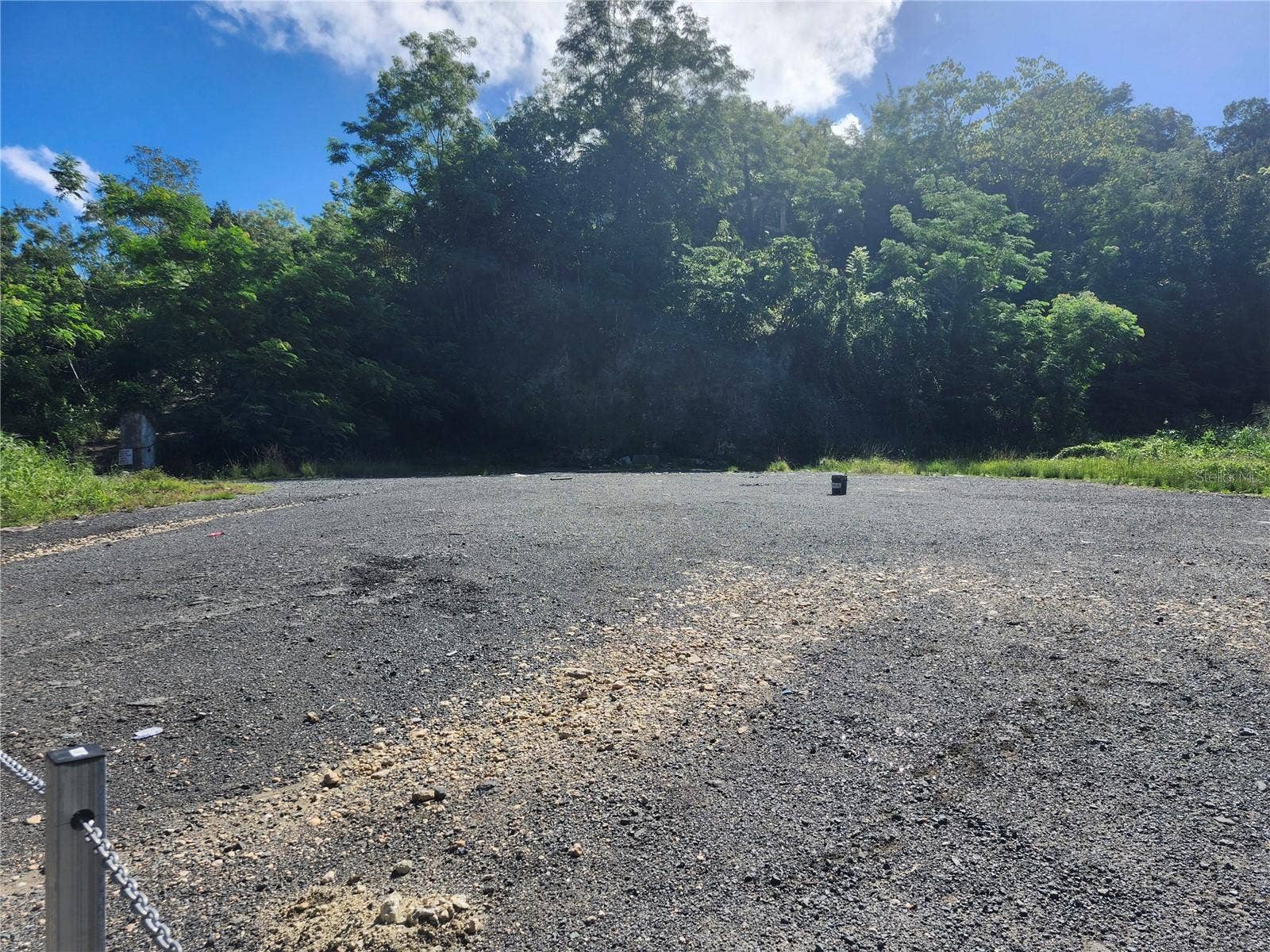 KM 8.6 165 ROAD, Toa Alta, PR 00953 KM 8.6 165 ROAD, Toa Alta, PR 00953