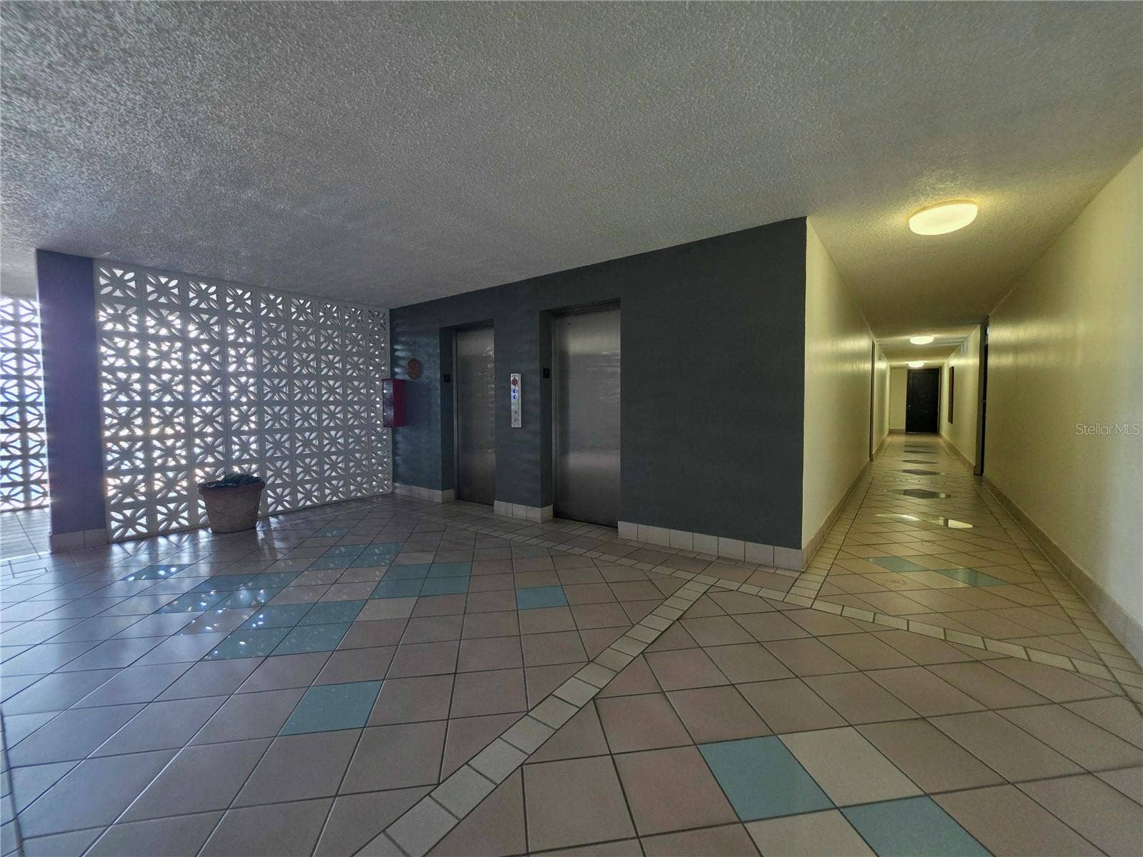 450 AV. DE LA CONSTITUCIÓN AVENUE, #11F, San Juan, PR 00901 11th Floor Lobby