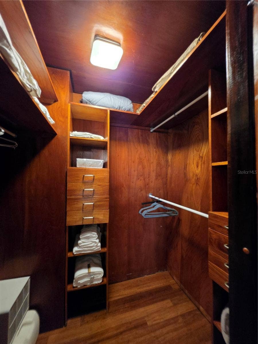 450 AV. DE LA CONSTITUCIÓN AVENUE, #11F, San Juan, PR 00901 Primary bedroom walk-in closet