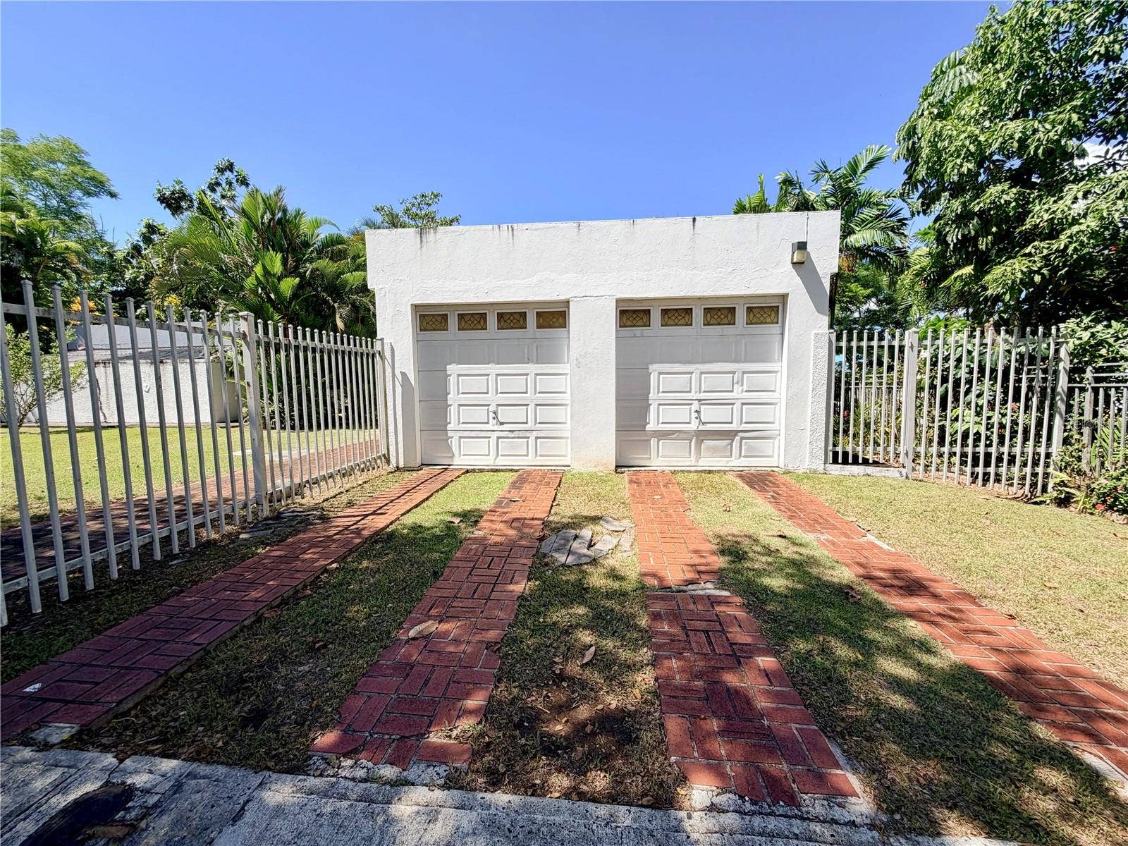 Sauco SANTA MARÍA, #1916, San Juan, PR 00921 Sauco SANTA MARÍA, #1916, San Juan, PR 00921