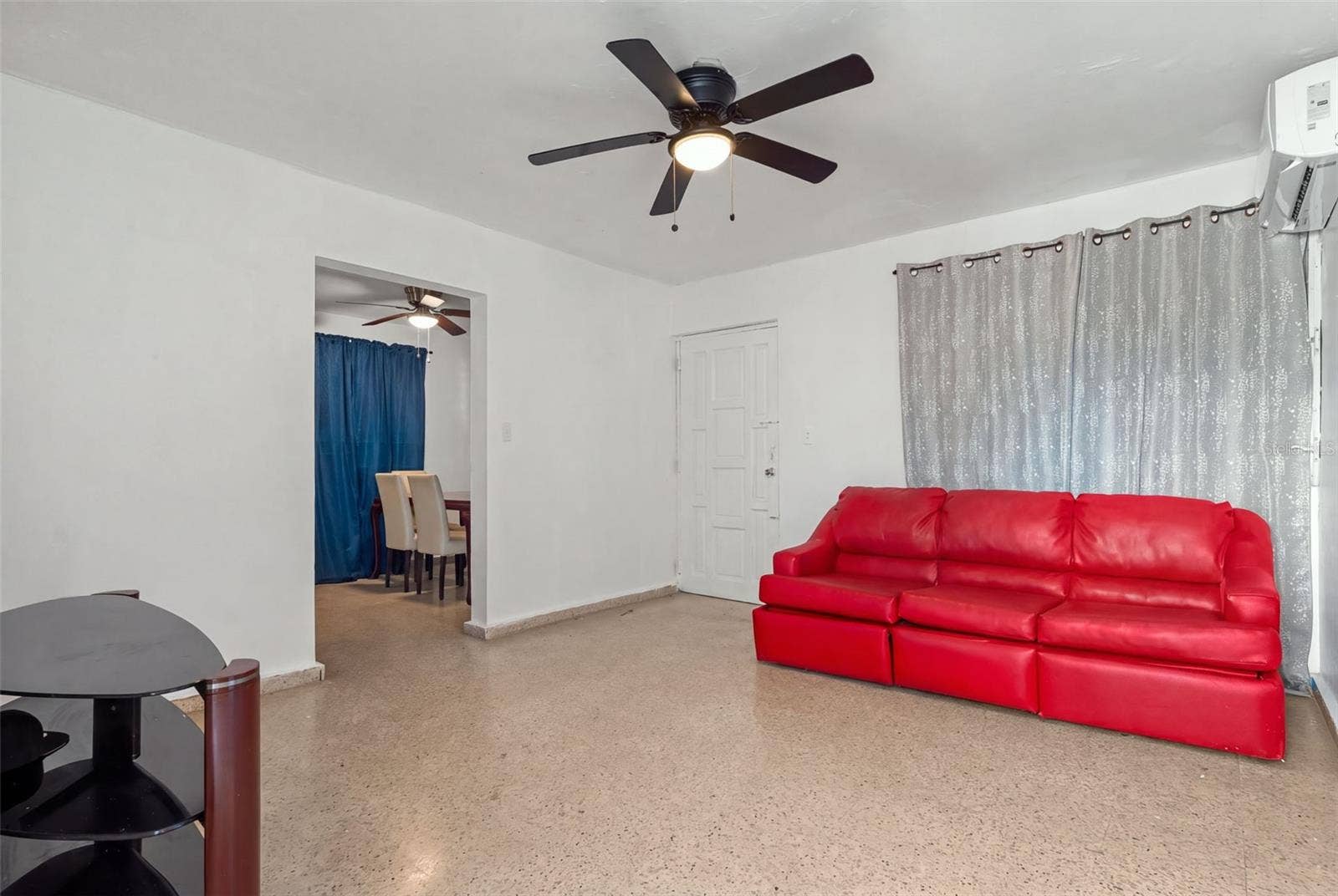 2nd Floor Living Room