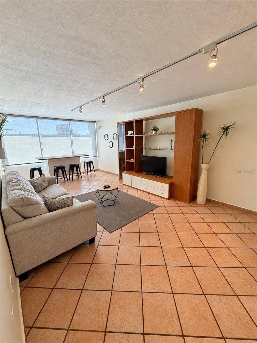 14 MARSEILLES, #12 D, San Juan, PR 00907 14 MARSEILLES, #12 D, San Juan, PR 00907