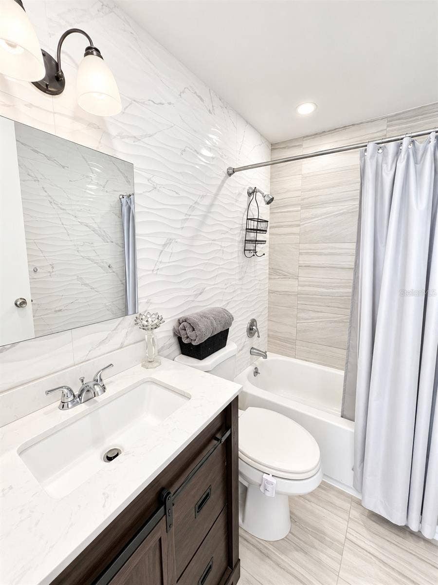 1 CALLE INGA, #8E, San Juan, PR 00913 1 CALLE INGA, #8E, San Juan, PR 00913