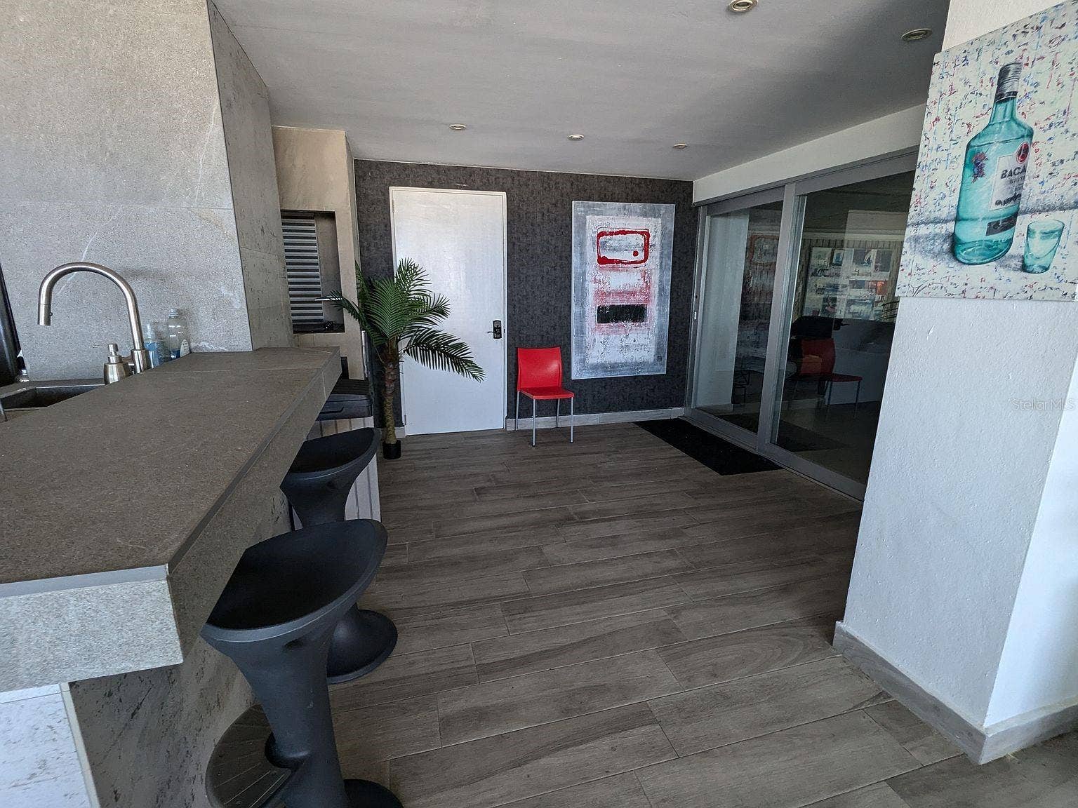 305 CALLE VILLAMIL, #PH 2001, San Juan, PR 00907 Terrace bar stone counter