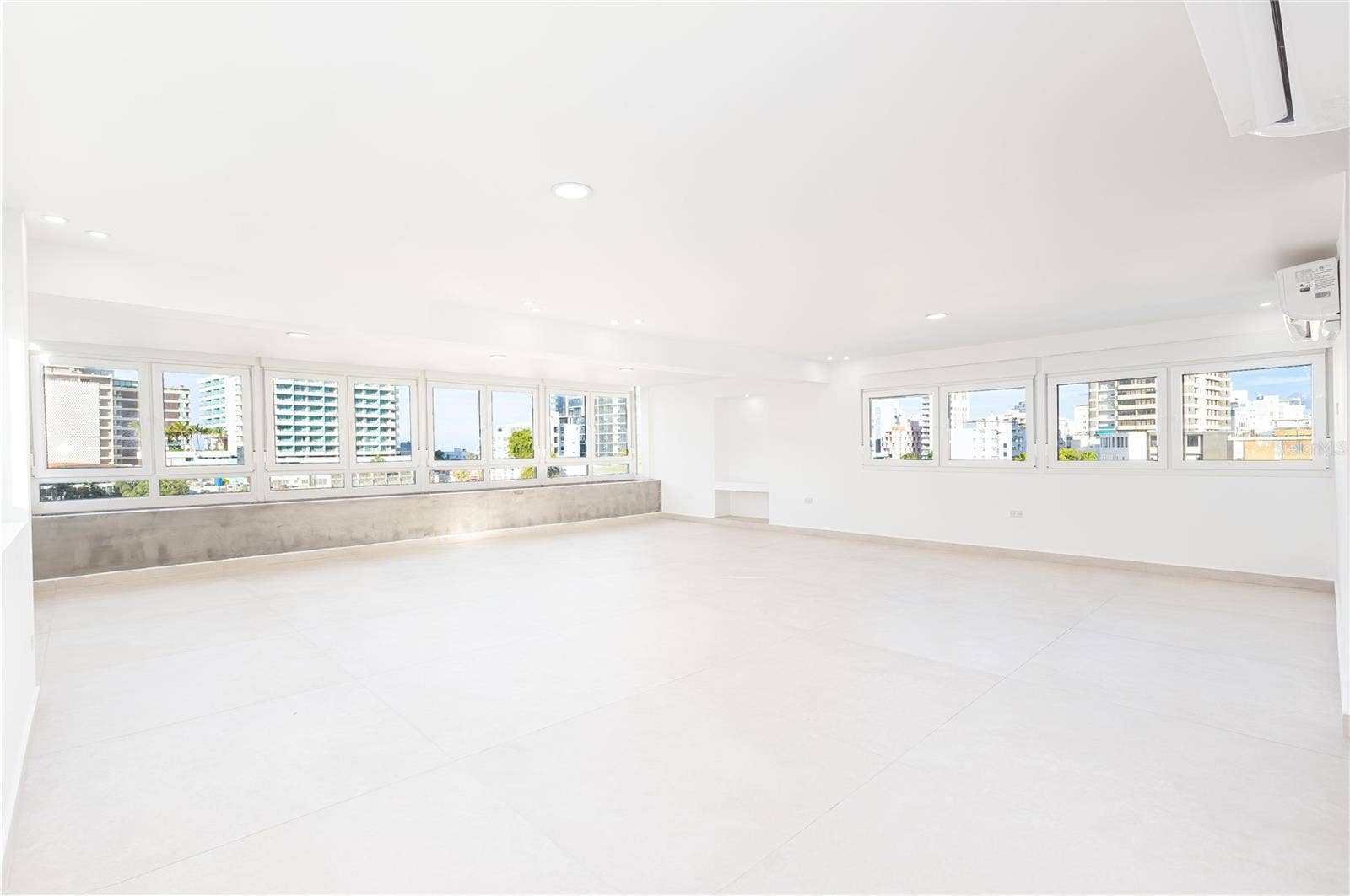 1106 CALLE PICCIONI, #6, San Juan, PR 00907 1106 CALLE PICCIONI, #6, San Juan, PR 00907