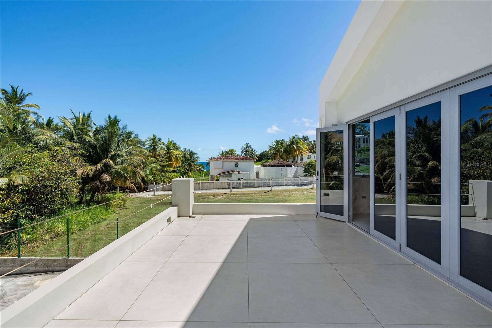 13 HOON SHELL ROAD | SURFSIDE, Humacao, PR 00791 Private Terrace - Secondary Bedroom Suite