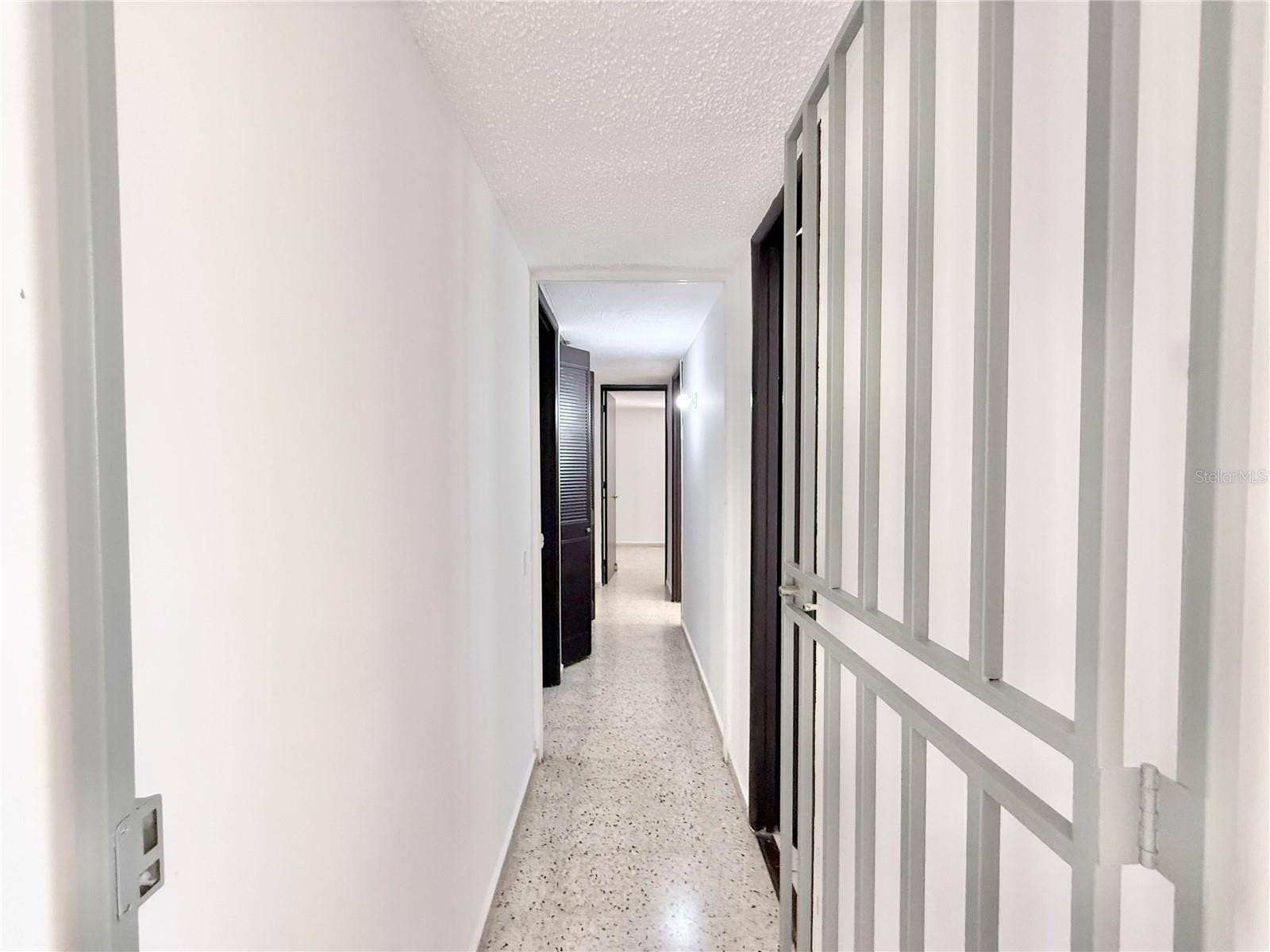 613 URB. VILLA CAROLINA, #241-4, Carolina, PR 00985 613 URB. VILLA CAROLINA, #241-4, Carolina, PR 00985