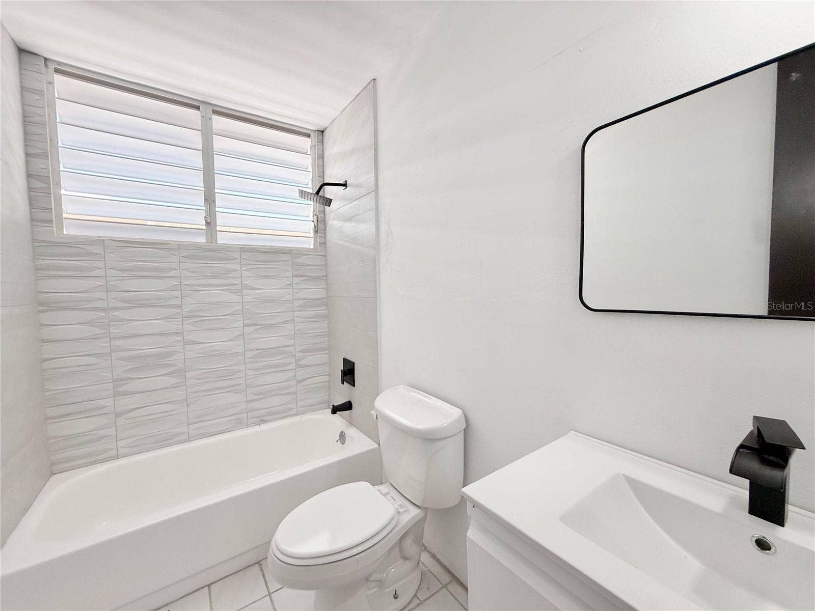 613 URB. VILLA CAROLINA, #241-4, Carolina, PR 00985 613 URB. VILLA CAROLINA, #241-4, Carolina, PR 00985