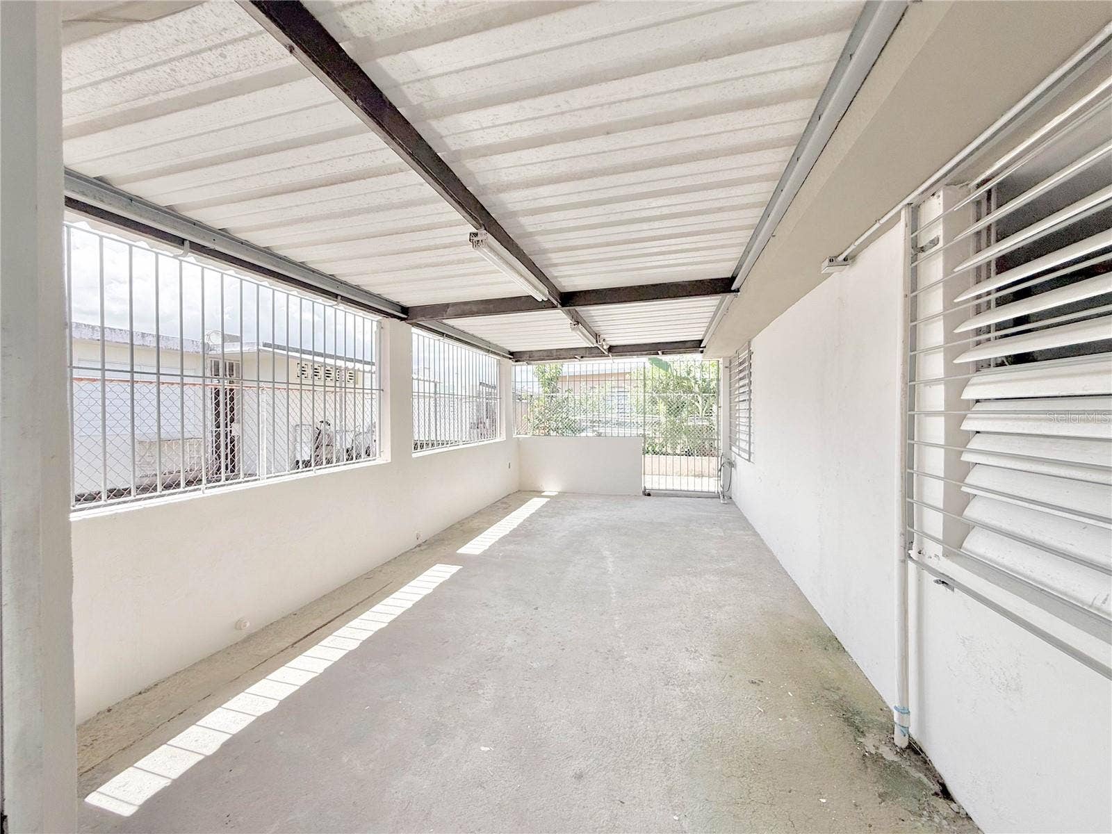 613 URB. VILLA CAROLINA, #241-4, Carolina, PR 00985 613 URB. VILLA CAROLINA, #241-4, Carolina, PR 00985